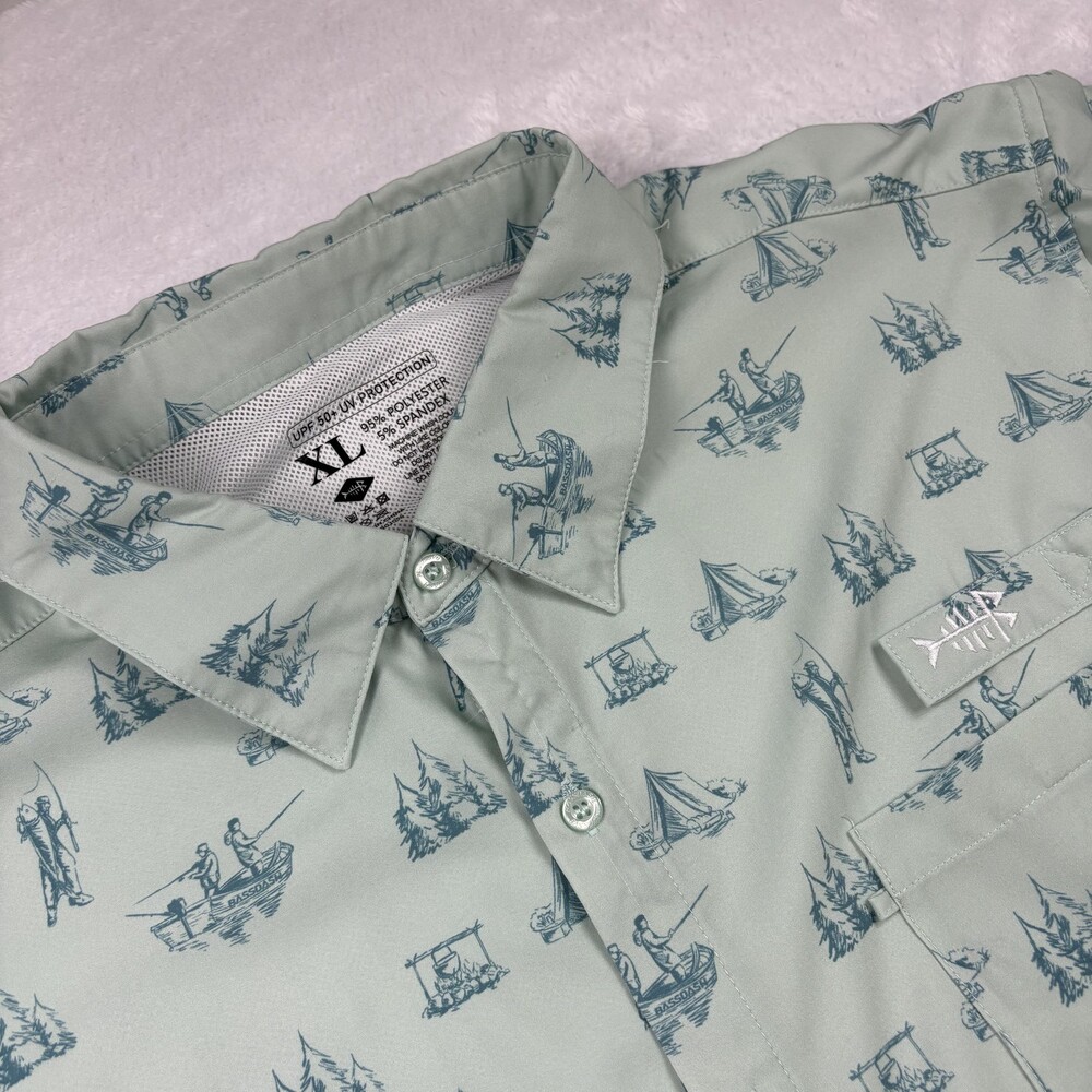 BASSDASH Shirt Mens XL Green Graphic Short Sleeve Button-Up Tagless Pockets